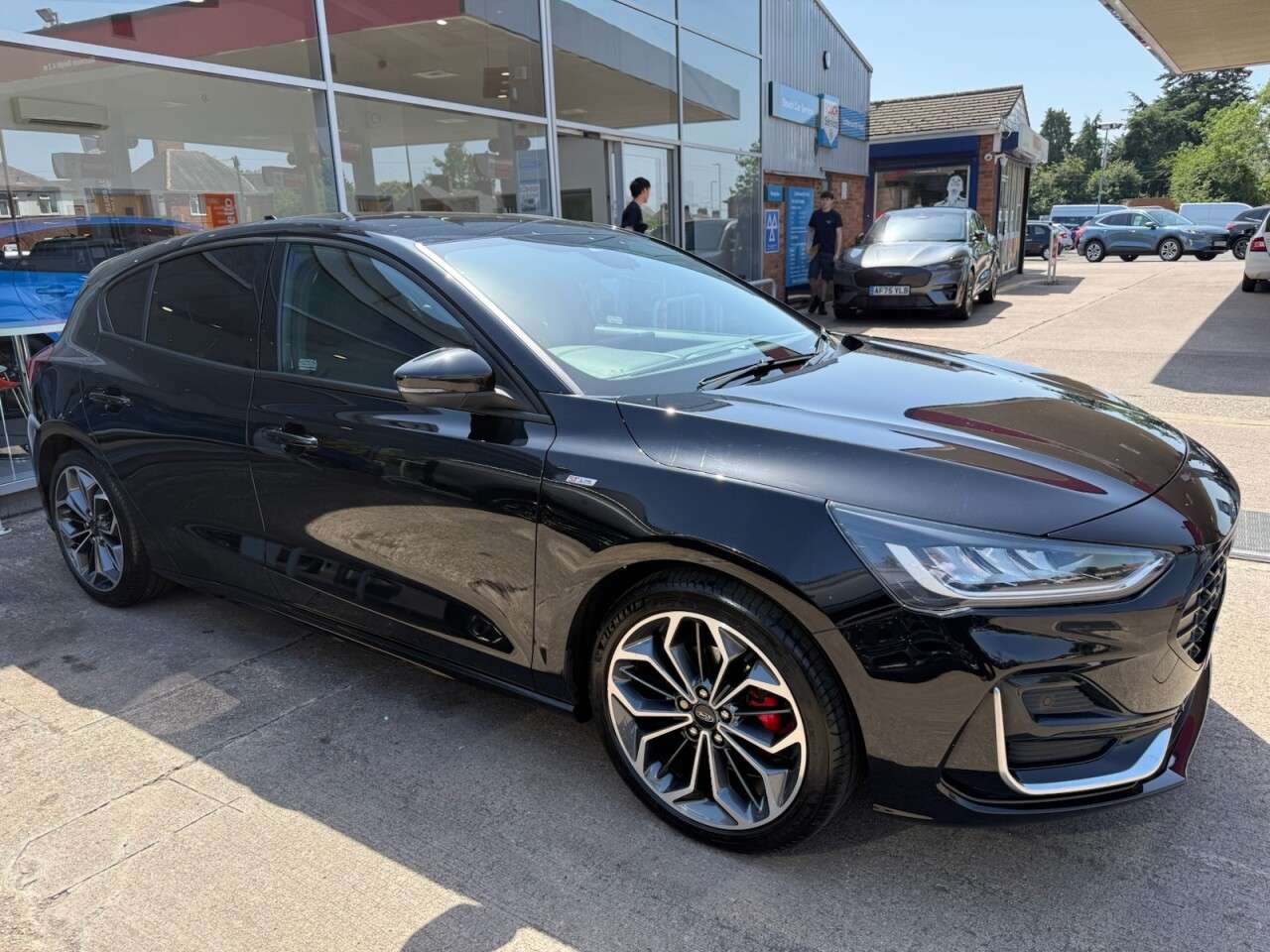 A 2023 FORD FOCUS 1.0T EcoBoost MHEV ST-Line Vignale Hatchback 5dr Petrol Hybrid DCT Euro 6 ( A 2023 FORD FOCUS 1.0T EcoBoost MHEV ST-Line Vignale Hatchback 5dr Petrol Hybrid DCT Euro 6 (