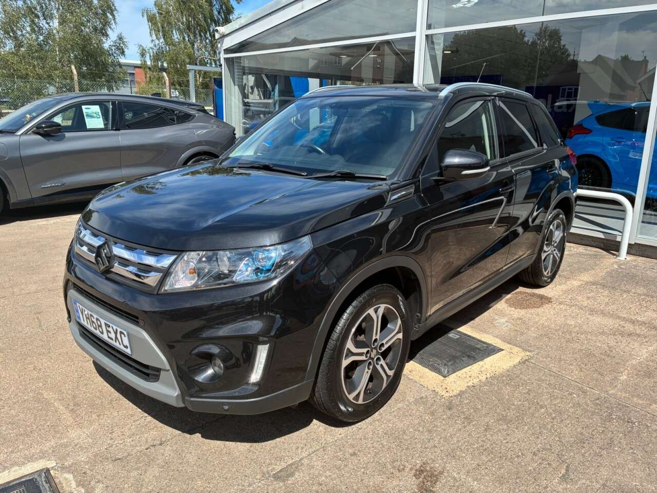 A 2018 SUZUKI VITARA 1.6 SZ5 SUV 5dr Petrol Manual Euro 6 (s/s) (120 ps) A 2018 SUZUKI VITARA 1.6 SZ5 SUV 5dr Petrol Manual Euro 6 (s/s) (120 ps)