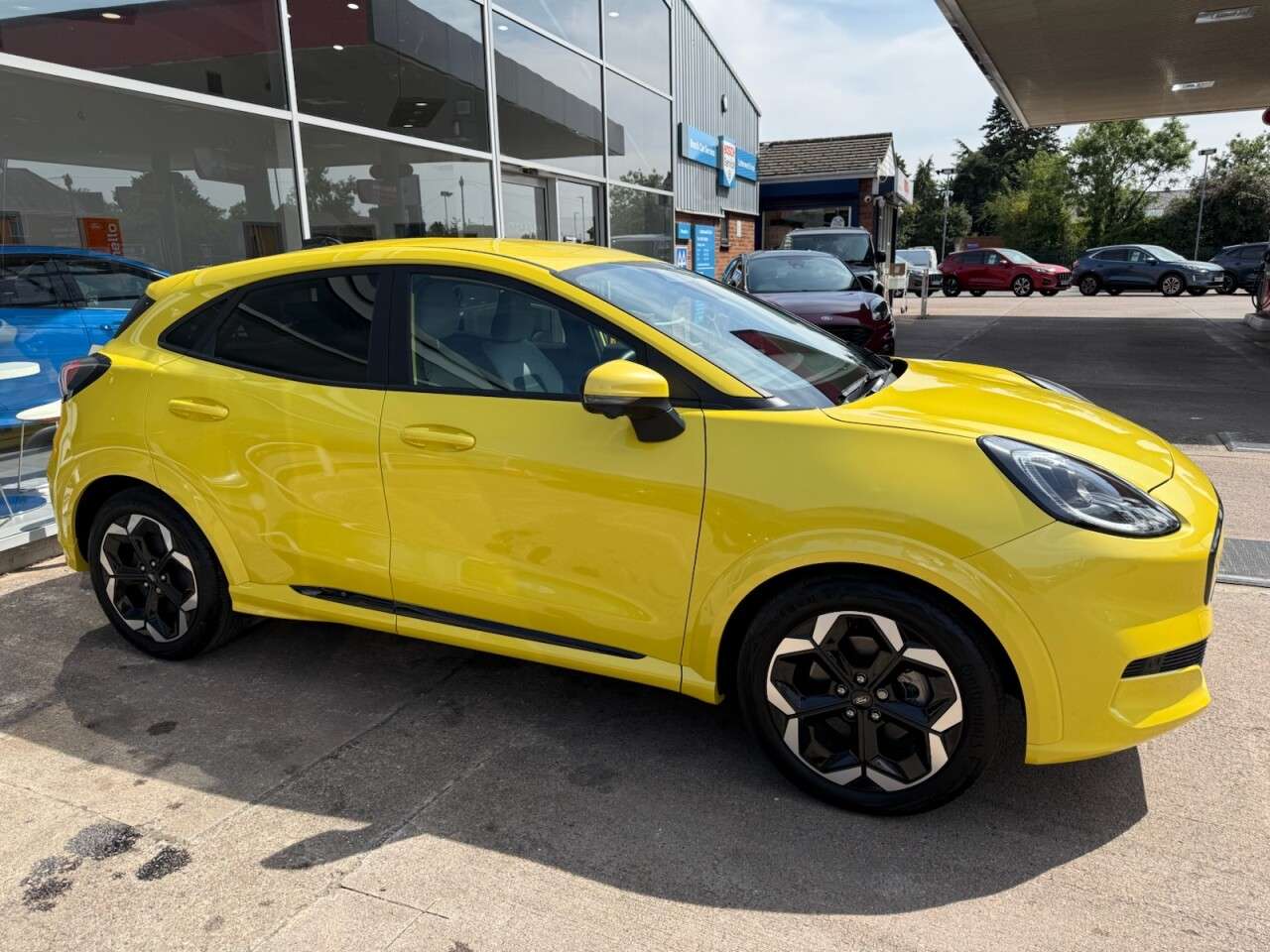 A 2025 FORD PUMA GEN-E Standard Range 43kWh Premium SUV 5dr Electric Auto (168 ps) A 2025 FORD PUMA GEN-E Standard Range 43kWh Premium SUV 5dr Electric Auto (168 ps)