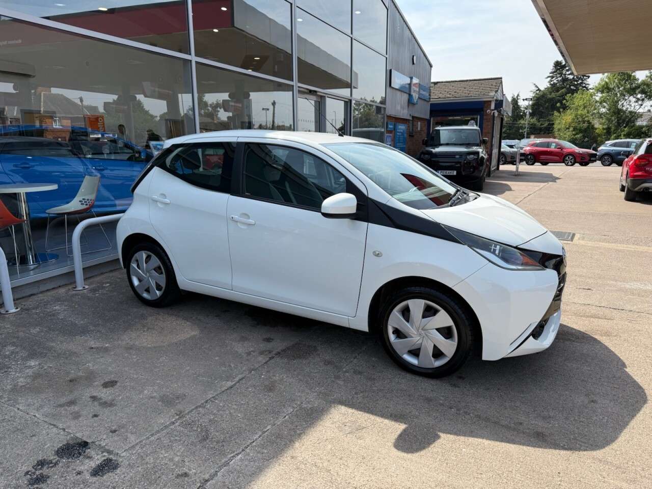 A 2016 TOYOTA AYGO 1.0 VVT-i x-play Hatchback 5dr Petrol Manual Euro 5 Euro 5 (68 ps) A 2016 TOYOTA AYGO 1.0 VVT-i x-play Hatchback 5dr Petrol Manual Euro 5 Euro 5 (68 ps)