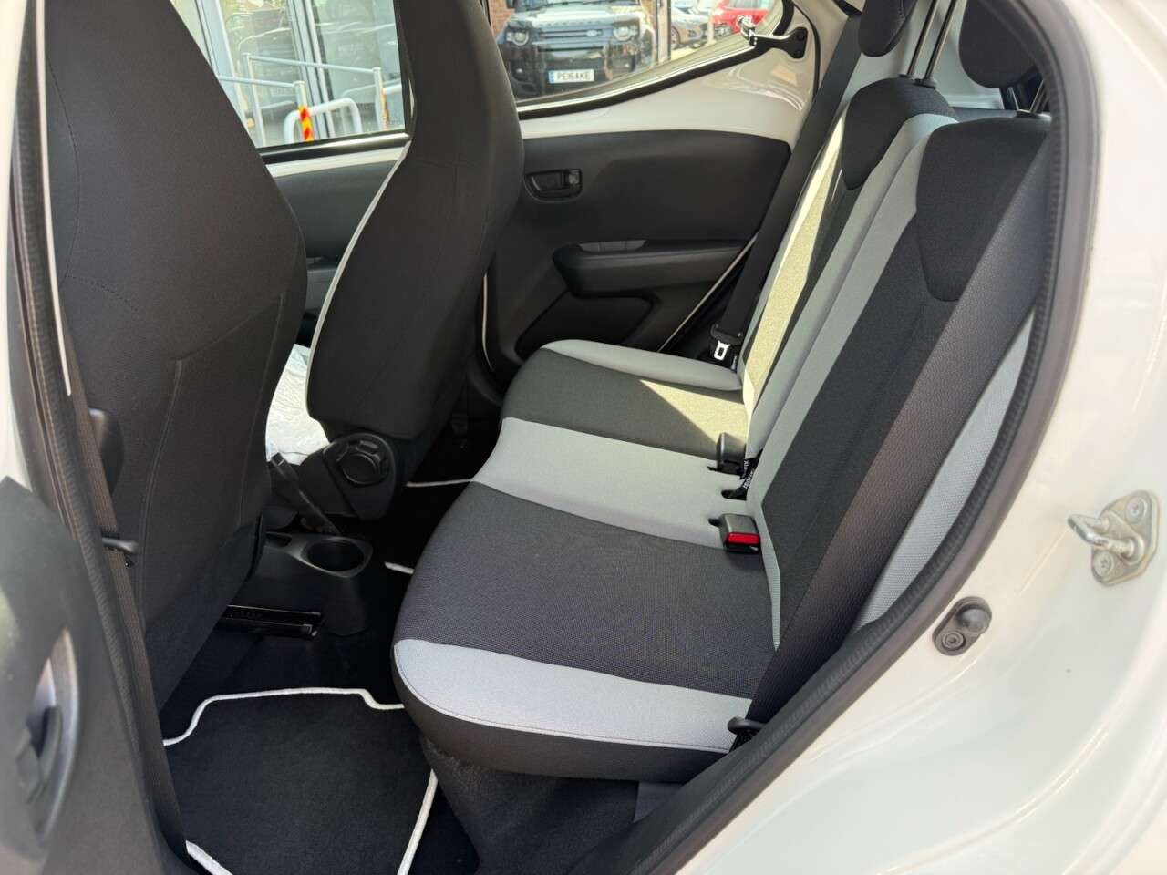 2016 TOYOTA AYGO 2016 TOYOTA AYGO