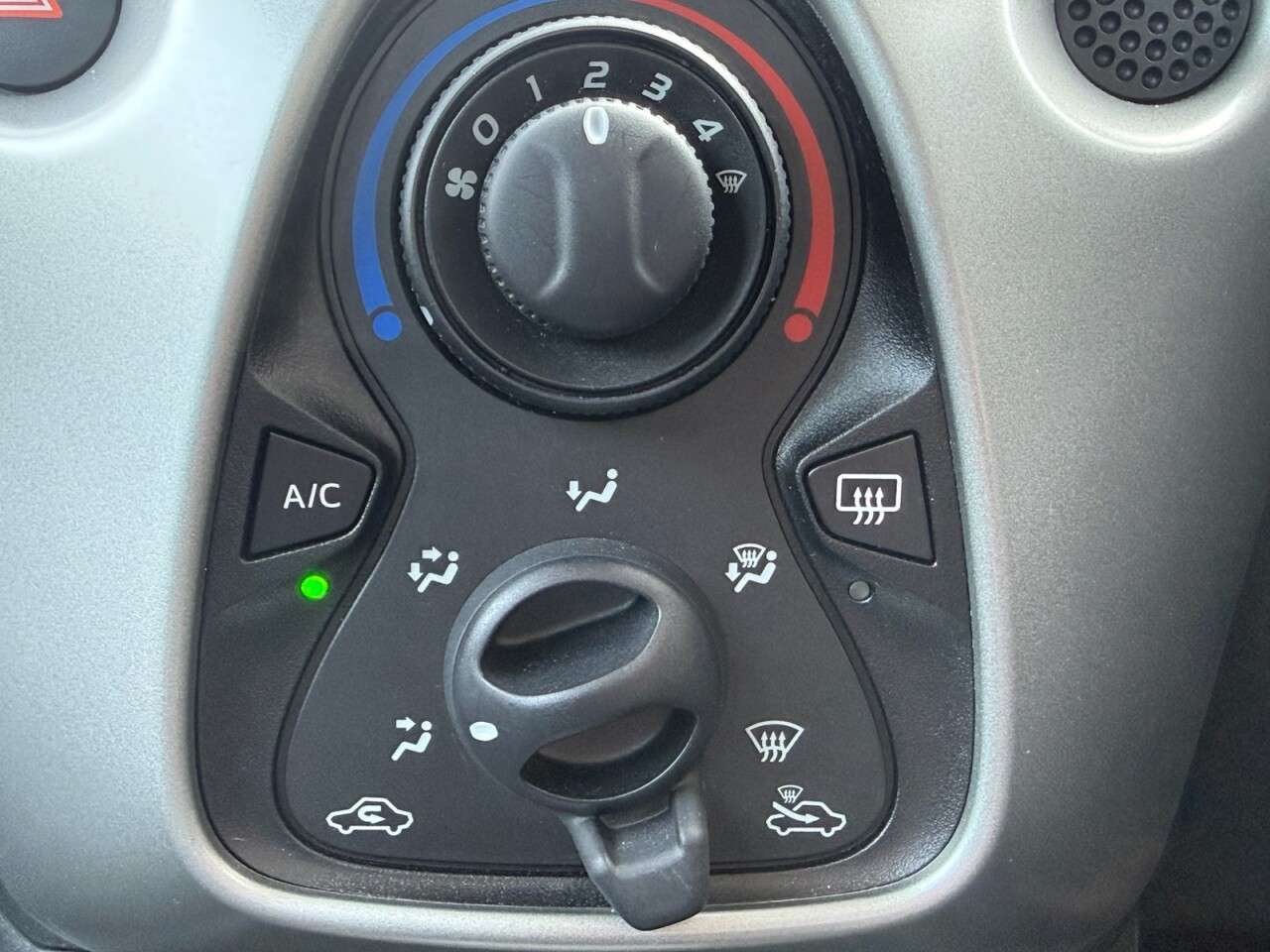 2016 TOYOTA AYGO 2016 TOYOTA AYGO