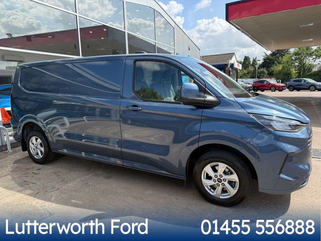 A 2024 FORD TRANSIT CUSTOM 2.0 320 EcoBlue Limited Panel Van 5dr Diesel Auto L2 H1 Euro 6 (s/s) (136 p A 2024 FORD TRANSIT CUSTOM 2.0 320 EcoBlue Limited Panel Van 5dr Diesel Auto L2 H1 Euro 6 (s/s) (136 p