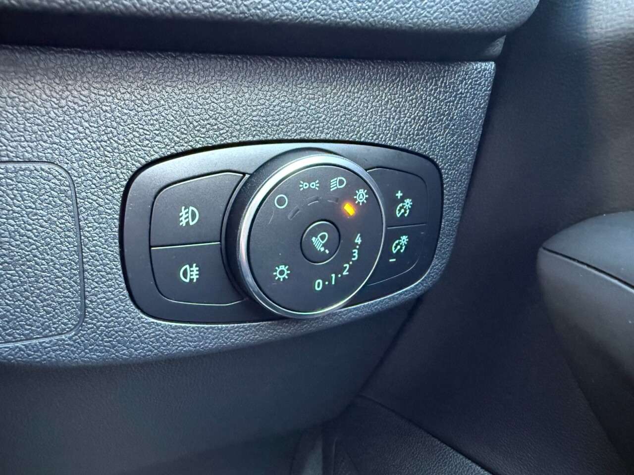 2024 FORD FOCUS 2024 FORD FOCUS