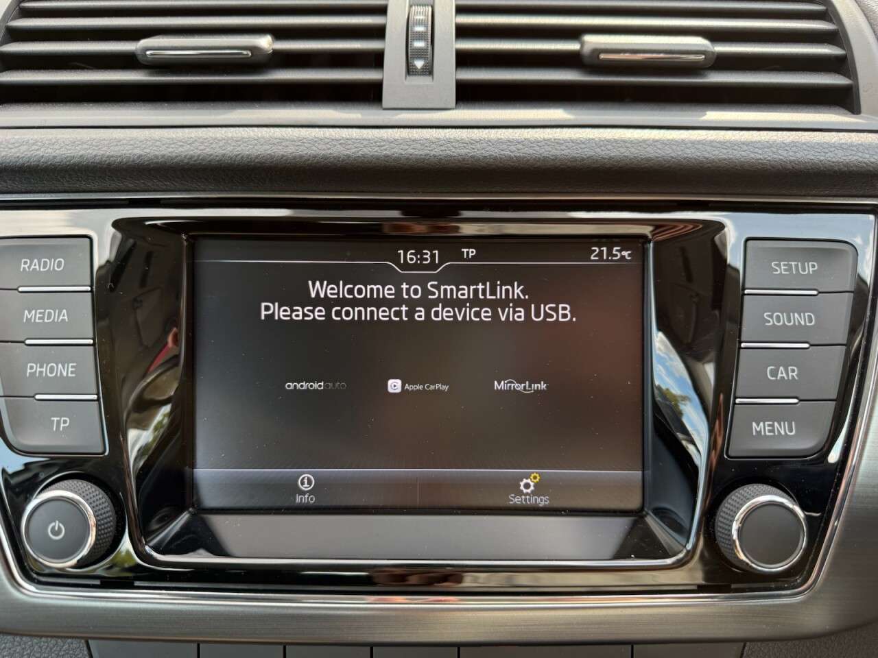 2018 SKODA FABIA 2018 SKODA FABIA