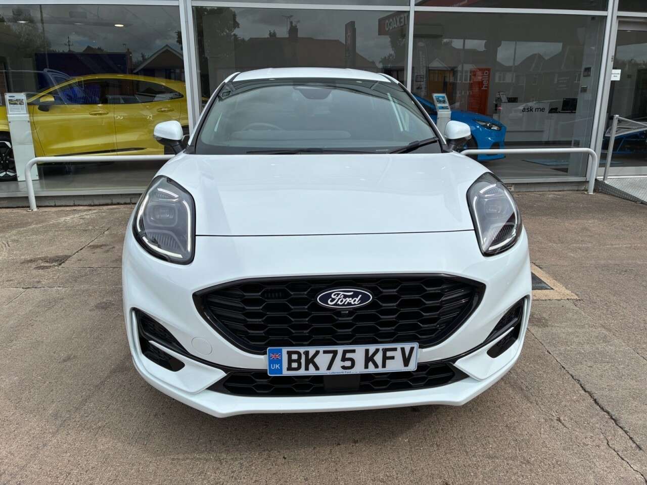 A 2025 FORD PUMA 1.0T EcoBoost MHEV ST-Line SUV 5dr Petrol Hybrid DCT Euro 6 (s/s) (125 ps) A 2025 FORD PUMA 1.0T EcoBoost MHEV ST-Line SUV 5dr Petrol Hybrid DCT Euro 6 (s/s) (125 ps)