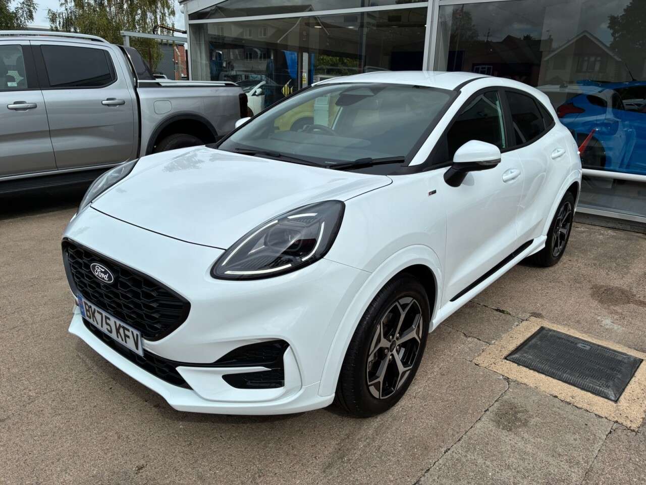 A 2025 FORD PUMA 1.0T EcoBoost MHEV ST-Line SUV 5dr Petrol Hybrid DCT Euro 6 (s/s) (125 ps) A 2025 FORD PUMA 1.0T EcoBoost MHEV ST-Line SUV 5dr Petrol Hybrid DCT Euro 6 (s/s) (125 ps)