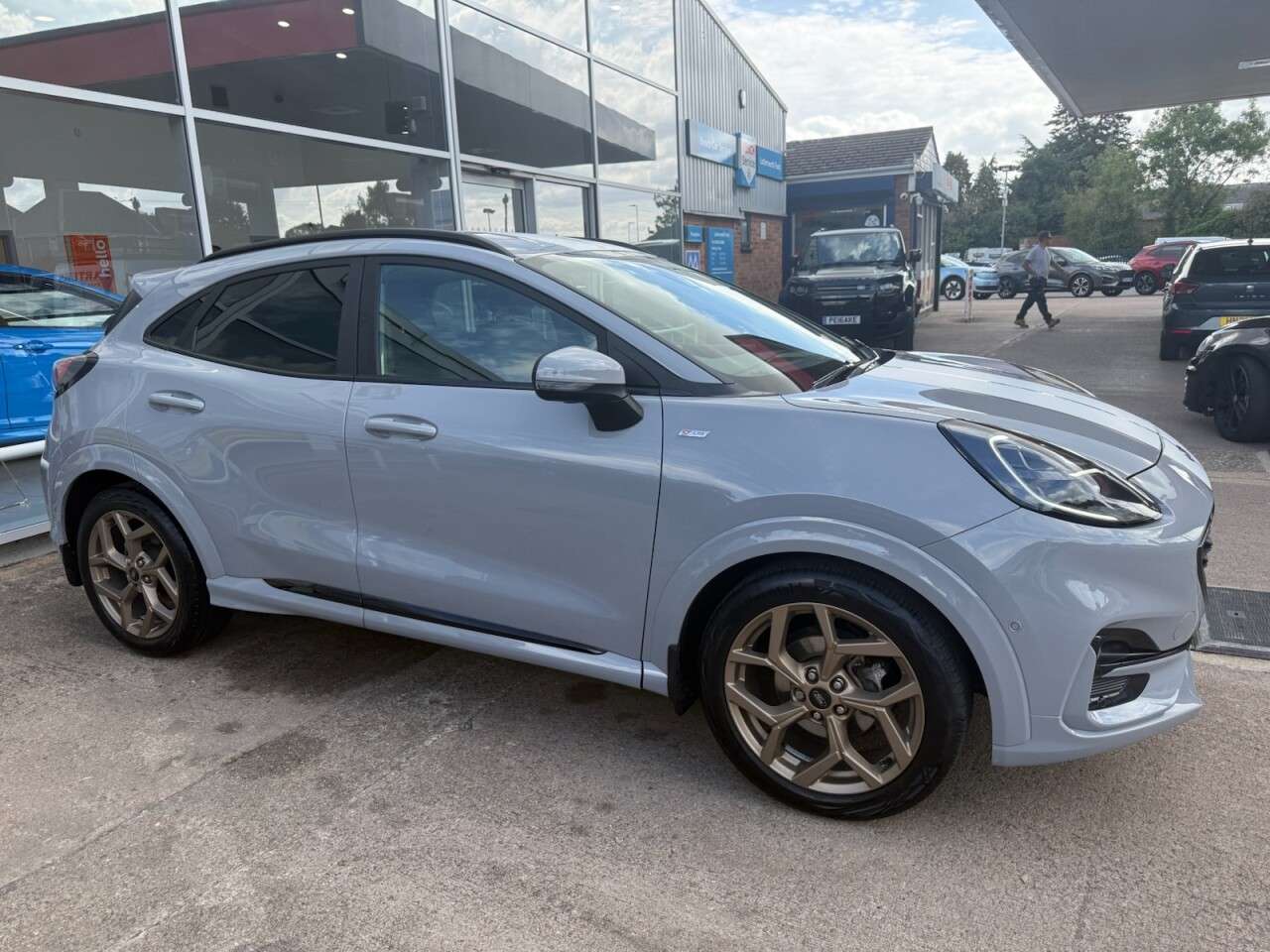 A 2023 FORD PUMA 1.0T EcoBoost MHEV ST-Line X Gold Edition SUV 5dr Petrol Hybrid DCT Euro 6 A 2023 FORD PUMA 1.0T EcoBoost MHEV ST-Line X Gold Edition SUV 5dr Petrol Hybrid DCT Euro 6