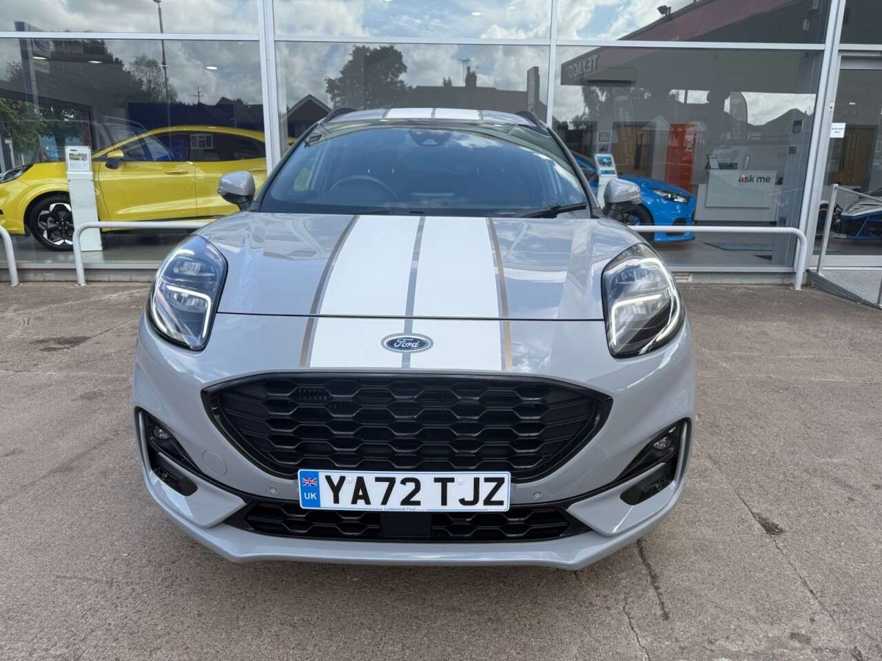 A 2023 FORD PUMA 1.0T EcoBoost MHEV ST-Line X Gold Edition SUV 5dr Petrol Hybrid DCT Euro 6 A 2023 FORD PUMA 1.0T EcoBoost MHEV ST-Line X Gold Edition SUV 5dr Petrol Hybrid DCT Euro 6