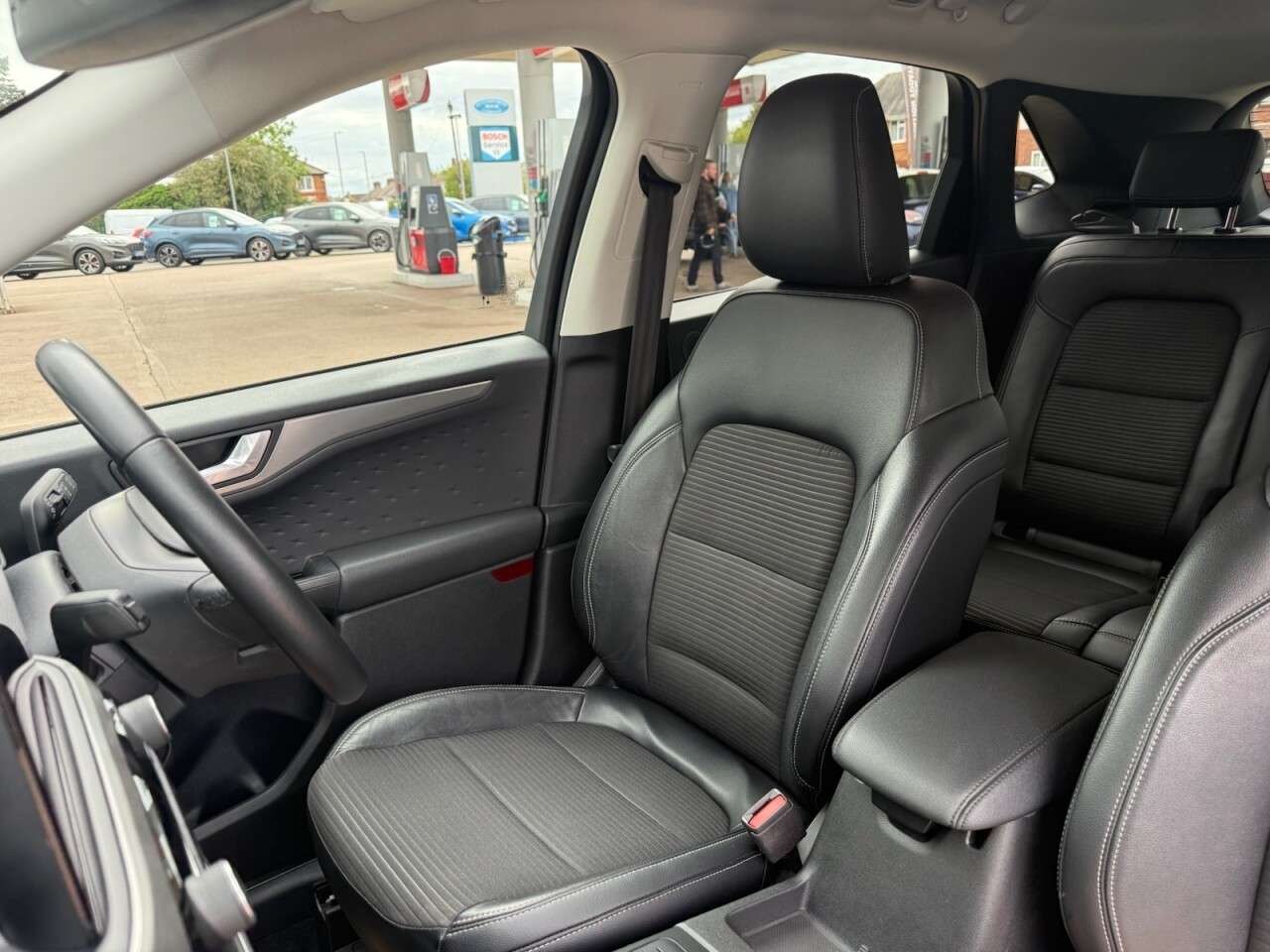 2021 FORD KUGA 2021 FORD KUGA
