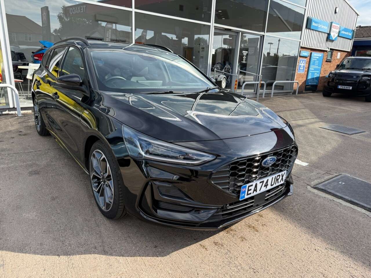 A 2025 FORD FOCUS 1.0T EcoBoost MHEV ST-Line X Estate 5dr Petrol Hybrid DCT Euro 6 (s/s) (155 A 2025 FORD FOCUS 1.0T EcoBoost MHEV ST-Line X Estate 5dr Petrol Hybrid DCT Euro 6 (s/s) (155