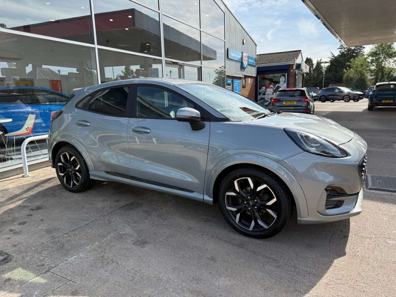 A 2021 FORD PUMA 1.0T EcoBoost MHEV ST-Line X SUV 5dr Petrol Manual Euro 6 (s/s) (125 ps) A 2021 FORD PUMA 1.0T EcoBoost MHEV ST-Line X SUV 5dr Petrol Manual Euro 6 (s/s) (125 ps)