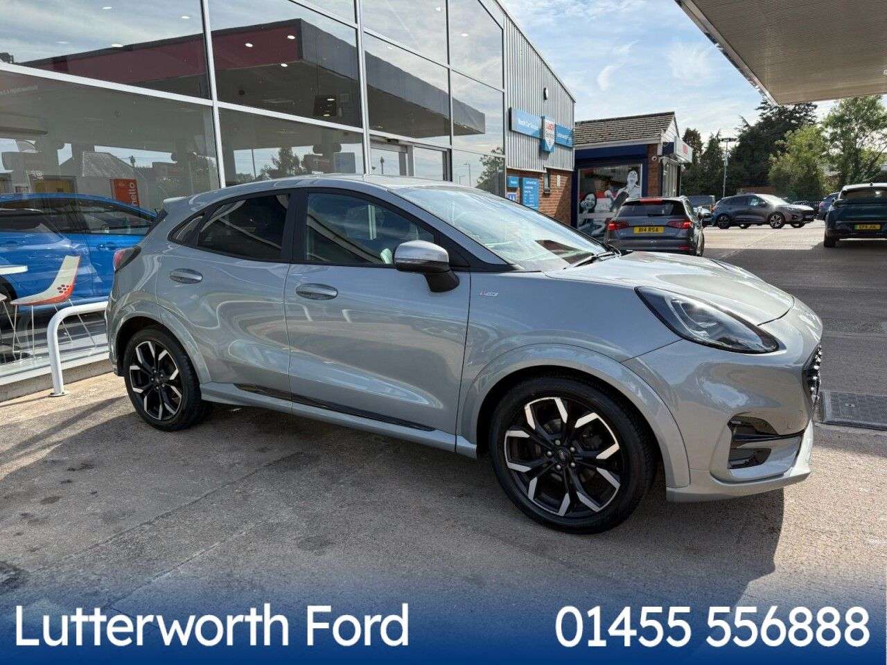 A 2021 FORD PUMA 1.0T EcoBoost MHEV ST-Line X SUV 5dr Petrol Manual Euro 6 (s/s) (125 ps) A 2021 FORD PUMA 1.0T EcoBoost MHEV ST-Line X SUV 5dr Petrol Manual Euro 6 (s/s) (125 ps)