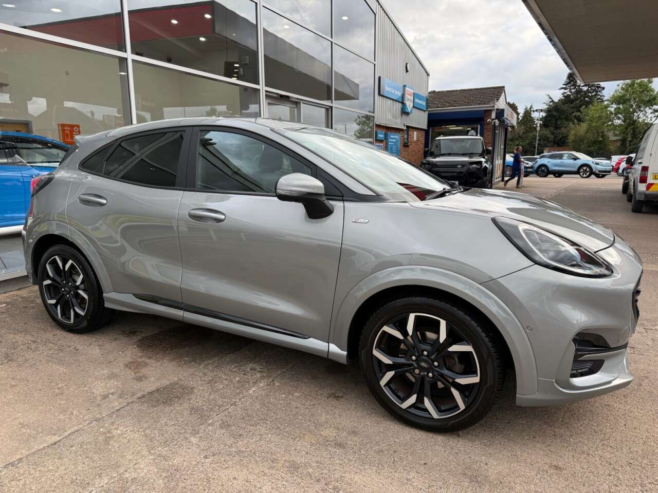 A 2020 FORD PUMA 1.0T EcoBoost MHEV ST-Line X First Edition SUV 5dr Petrol Manual Euro 6 (s/ A 2020 FORD PUMA 1.0T EcoBoost MHEV ST-Line X First Edition SUV 5dr Petrol Manual Euro 6 (s/