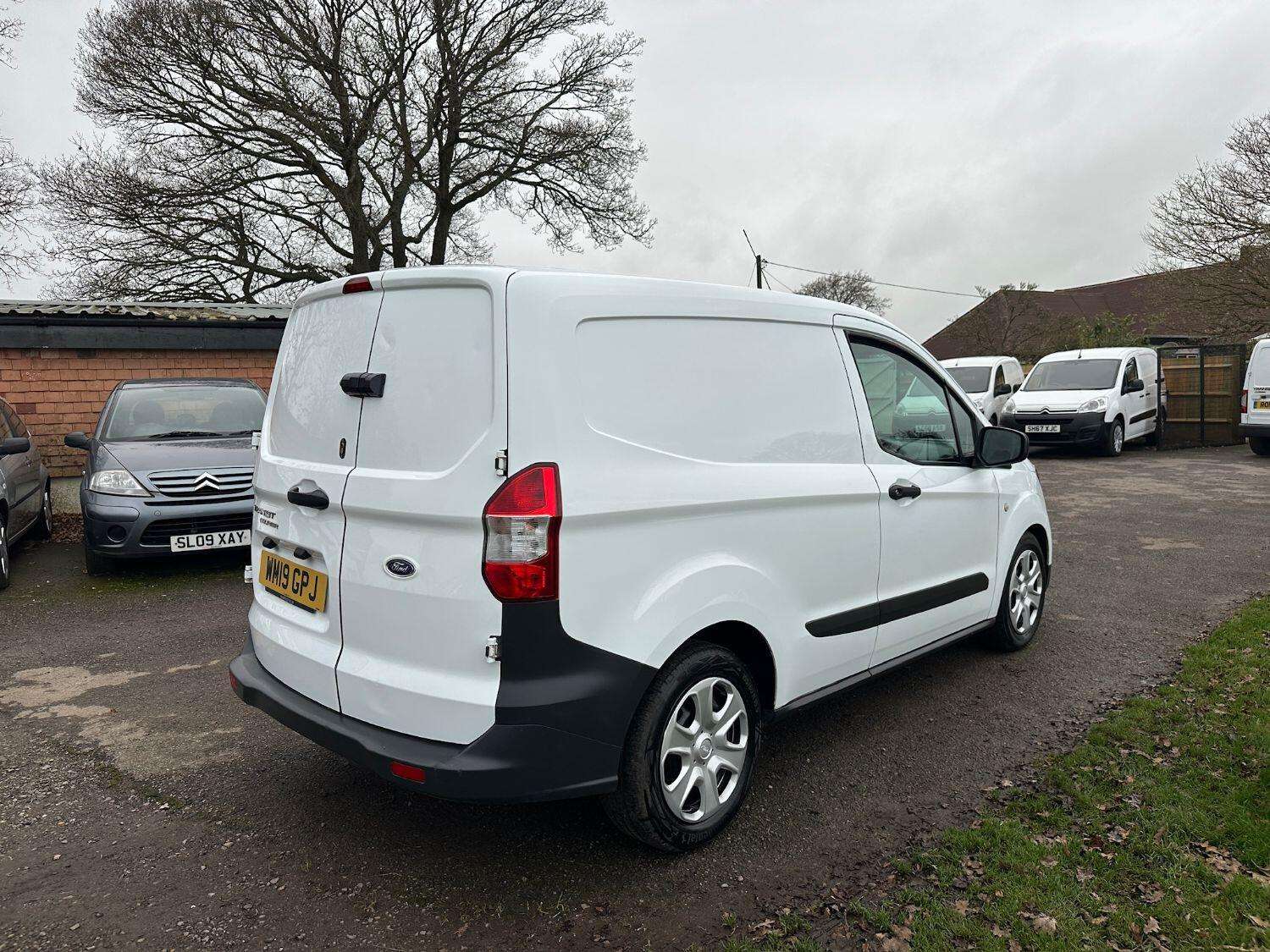 A 2019 FORD TRANSIT COURIER 1.5 TDCi Trend A 2019 FORD TRANSIT COURIER 1.5 TDCi Trend