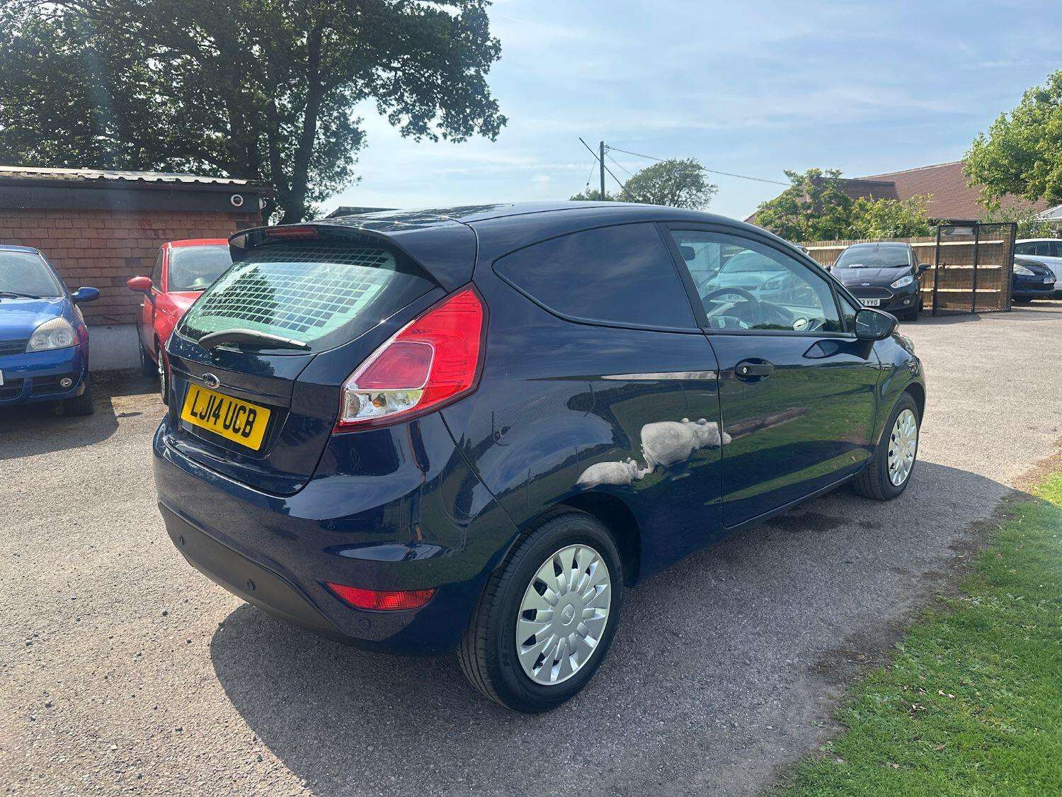 A 2014 FORD FIESTA VAN 1.6 TDCi ECOnetic II A 2014 FORD FIESTA VAN 1.6 TDCi ECOnetic II