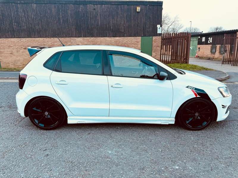 2011 VOLKSWAGEN POLO 2011 VOLKSWAGEN POLO