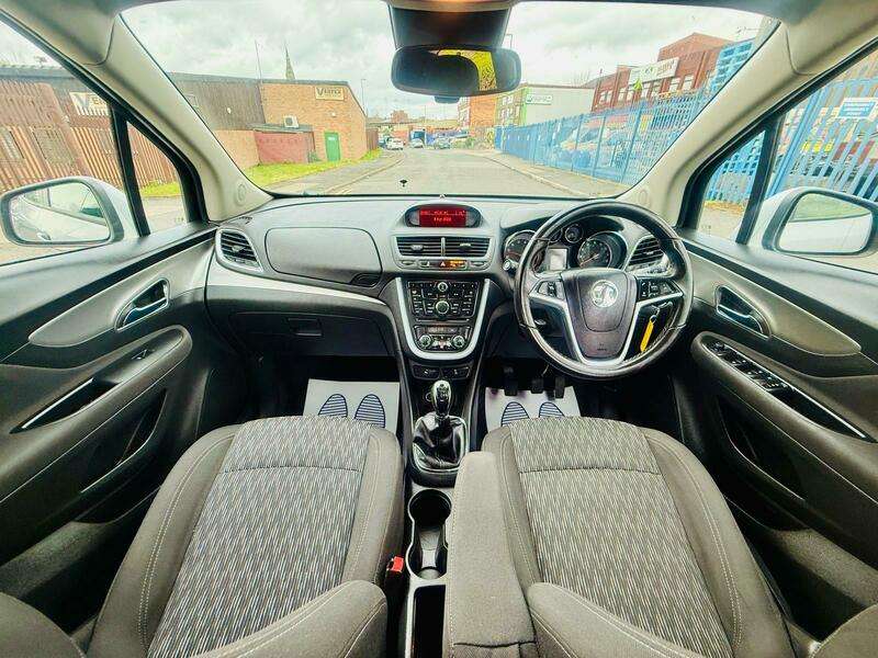 A 2015 VAUXHALL MOKKA EXCLUSIV S/S A 2015 VAUXHALL MOKKA EXCLUSIV S/S