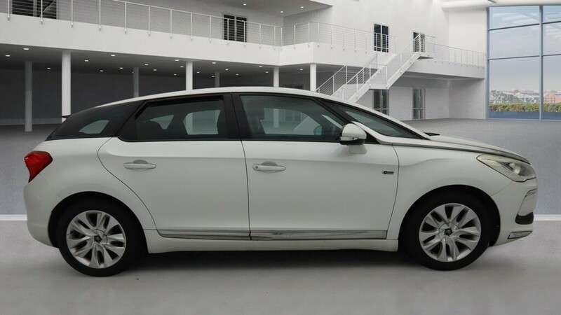 A 2012 CITROEN DS5 HYBRID4 DSTYLE EGS A 2012 CITROEN DS5 HYBRID4 DSTYLE EGS