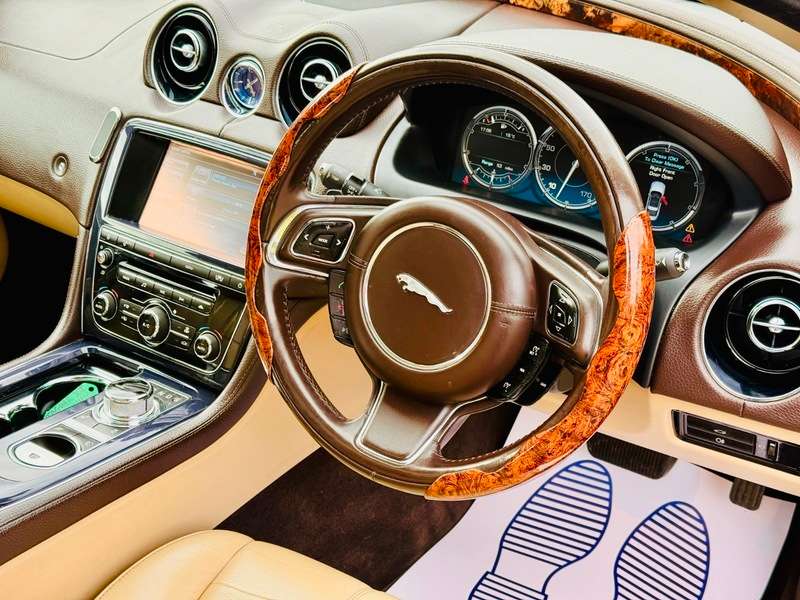 2011 JAGUAR XJ 2011 JAGUAR XJ