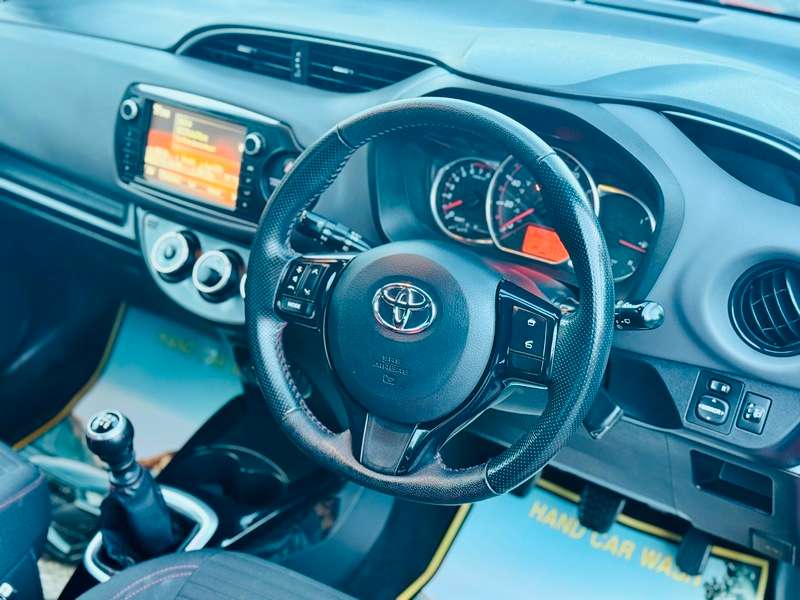 2014 TOYOTA YARIS 2014 TOYOTA YARIS