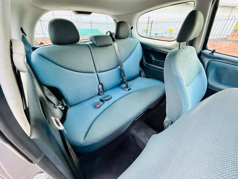 2004 TOYOTA YARIS 2004 TOYOTA YARIS