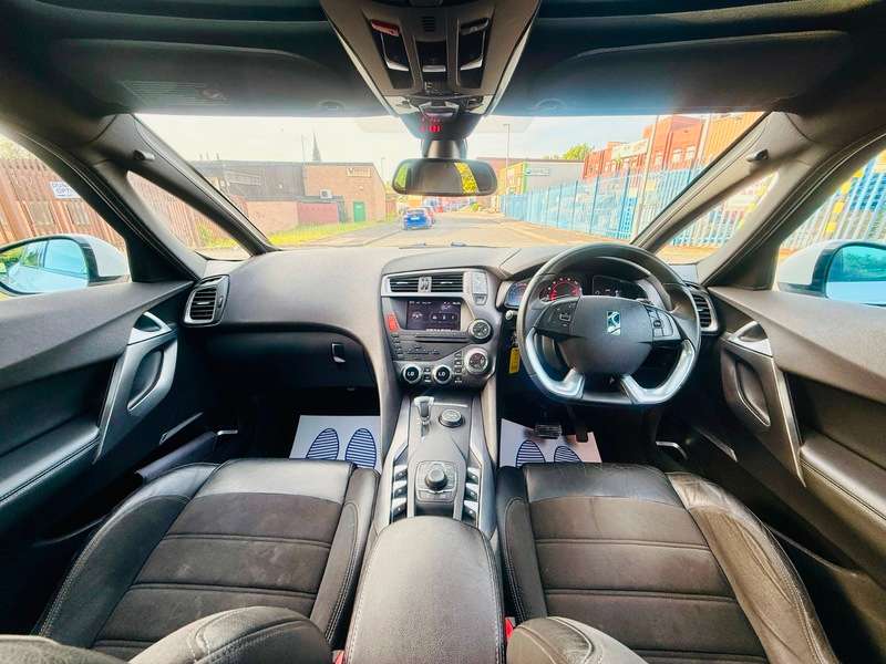 A 2012 CITROEN DS5 HYBRID4 DSTYLE EGS A 2012 CITROEN DS5 HYBRID4 DSTYLE EGS