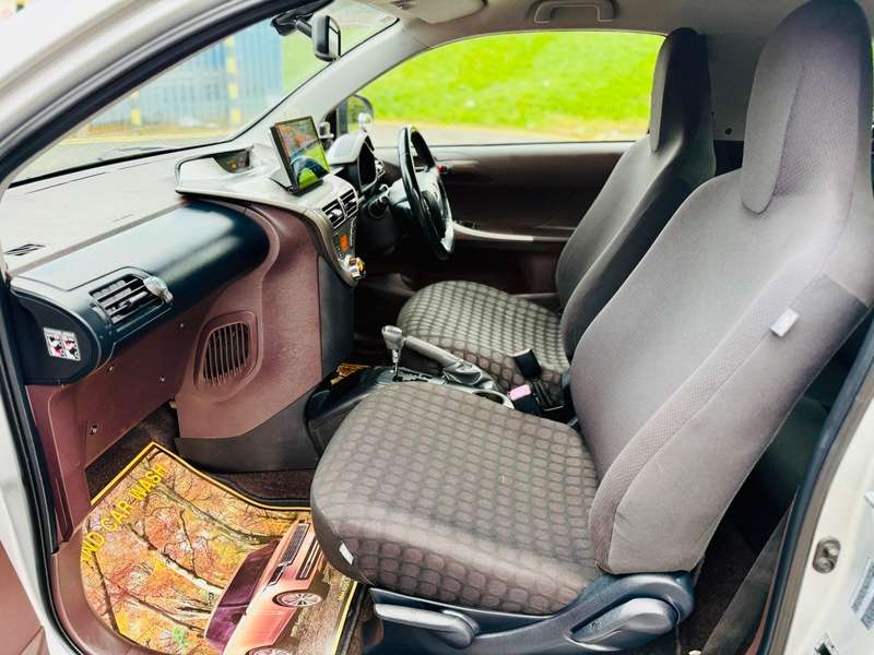 2009 TOYOTA IQ 2009 TOYOTA IQ