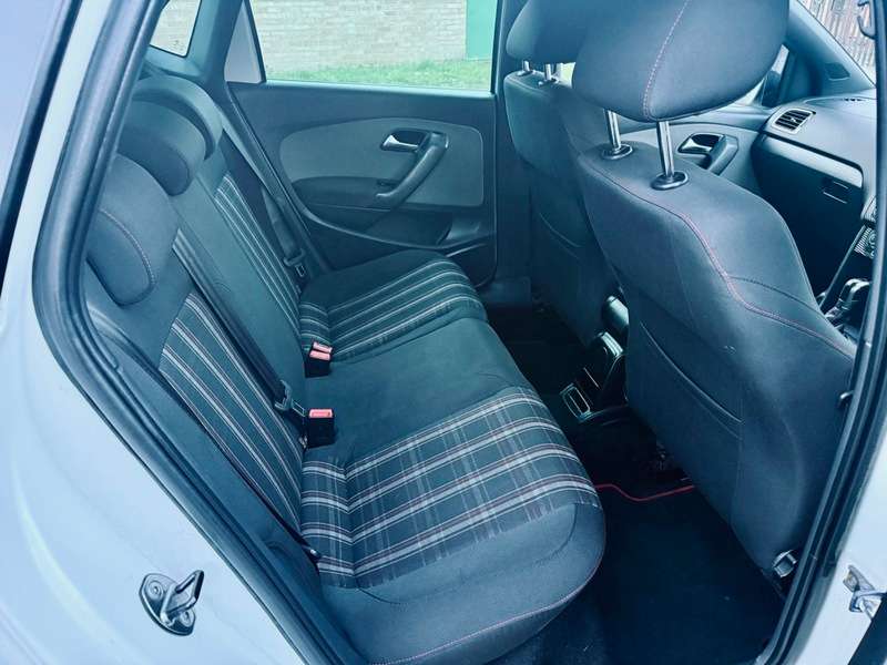 2011 VOLKSWAGEN POLO 2011 VOLKSWAGEN POLO