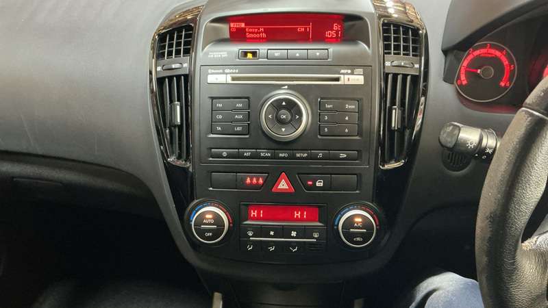 2011 KIA CEED 2011 KIA CEED