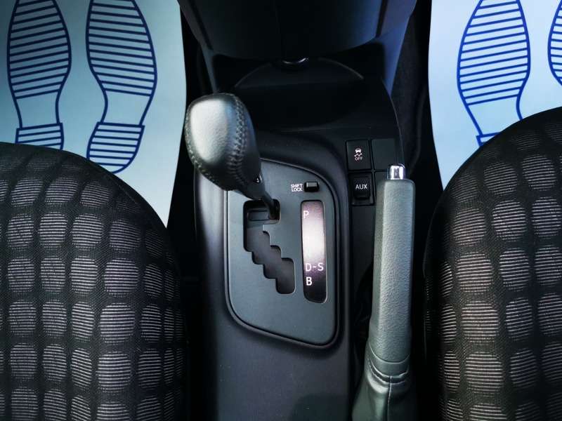 2010 TOYOTA IQ 2010 TOYOTA IQ