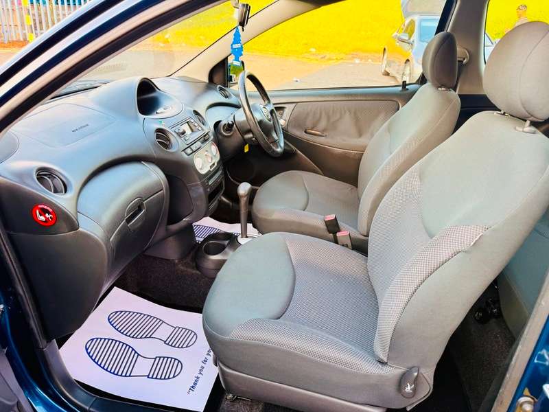 2004 TOYOTA YARIS 2004 TOYOTA YARIS