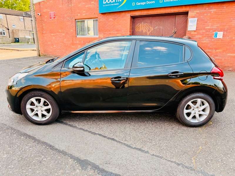 2016 PEUGEOT 208 2016 PEUGEOT 208