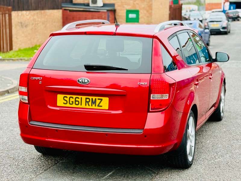 2011 KIA CEED 2011 KIA CEED