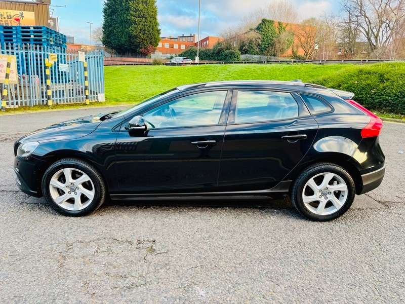 2014 VOLVO V40 2014 VOLVO V40