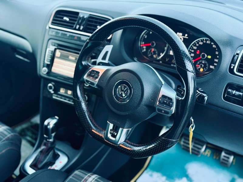 2011 VOLKSWAGEN POLO 2011 VOLKSWAGEN POLO