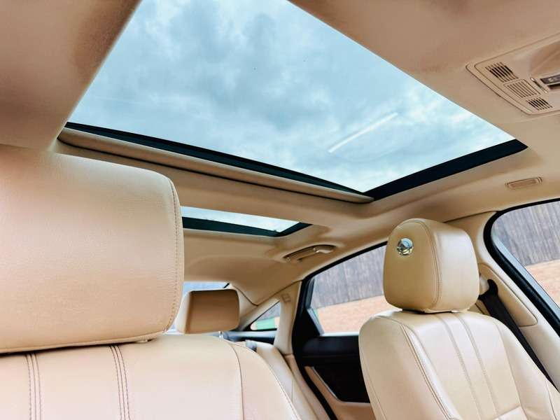 2011 JAGUAR XJ 2011 JAGUAR XJ