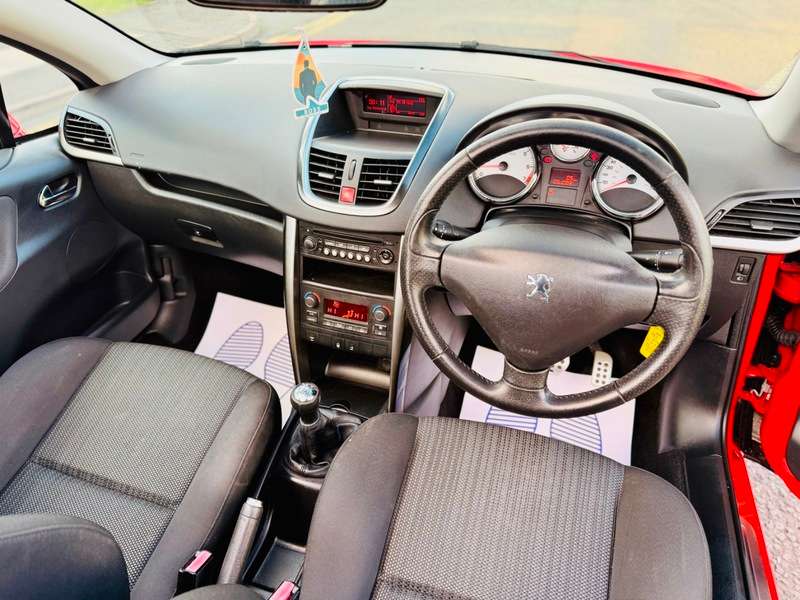 A 2011 PEUGEOT 207 CC GT A 2011 PEUGEOT 207 CC GT