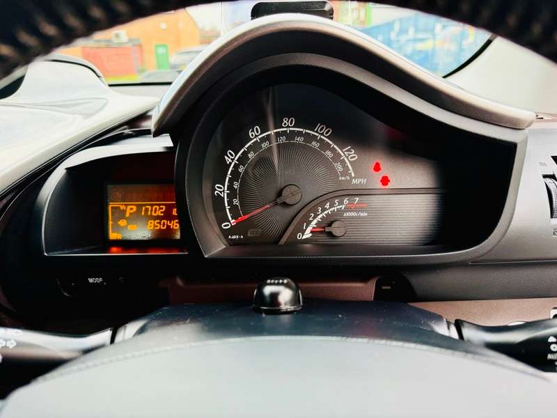 2009 TOYOTA IQ 2009 TOYOTA IQ