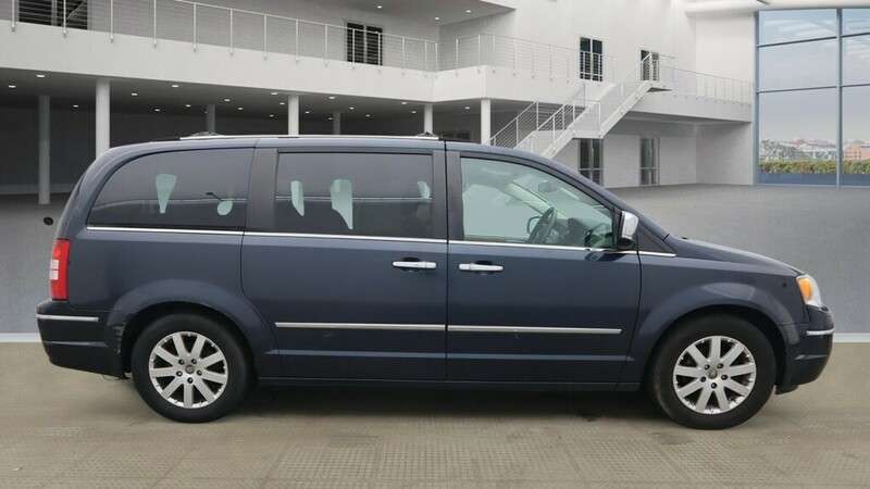 A 2010 CHRYSLER VOYAGER CRD GRAND LIMITED A 2010 CHRYSLER VOYAGER CRD GRAND LIMITED