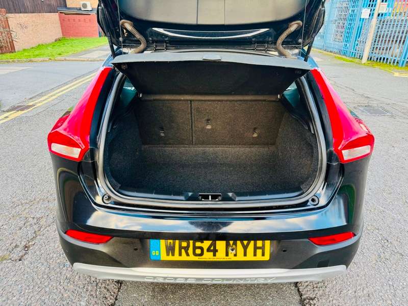 2014 VOLVO V40 2014 VOLVO V40