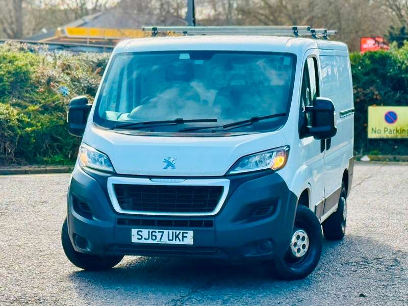 A 2017 PEUGEOT BOXER BLUE HDI 330 L1H1 PROFESSIONAL P/V A 2017 PEUGEOT BOXER BLUE HDI 330 L1H1 PROFESSIONAL P/V
