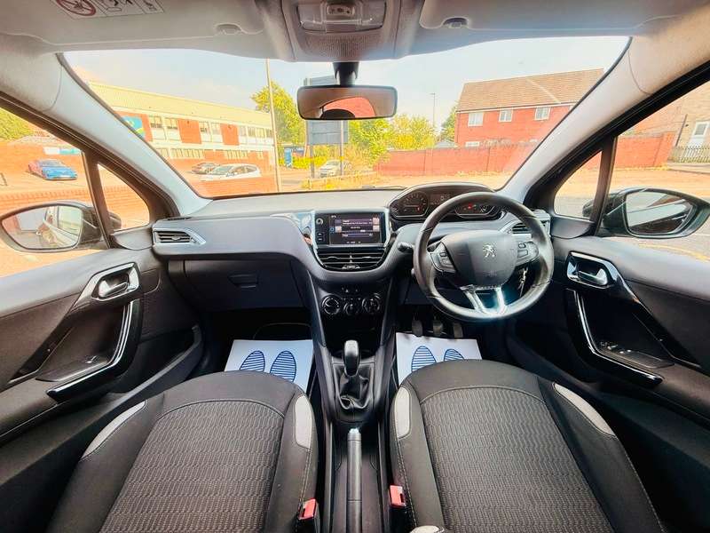 A 2016 PEUGEOT 208 ACTIVE A 2016 PEUGEOT 208 ACTIVE