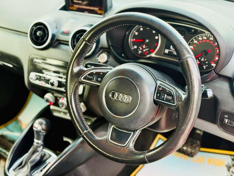 2014 AUDI A1 2014 AUDI A1