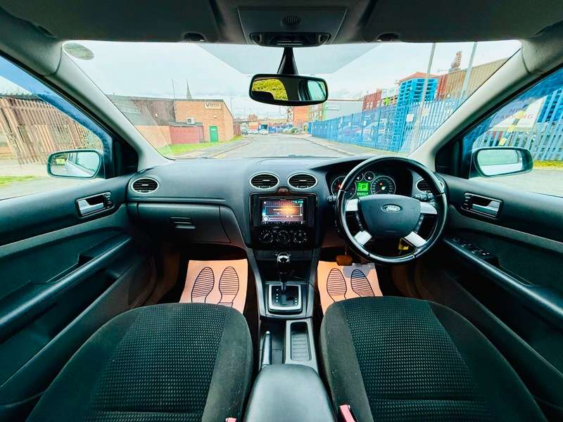 A 2007 FORD FOCUS GHIA 16V A 2007 FORD FOCUS GHIA 16V