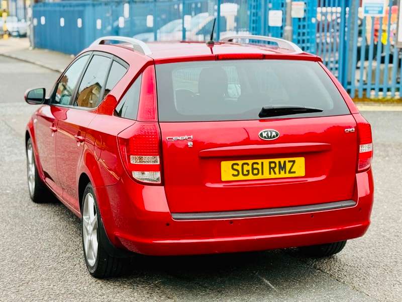 2011 KIA CEED 2011 KIA CEED