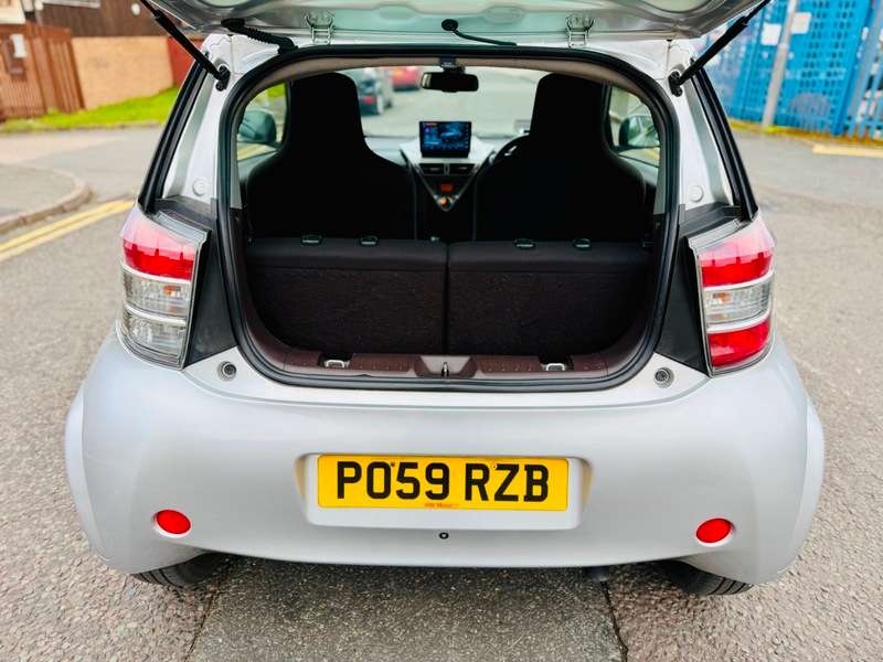 2009 TOYOTA IQ 2009 TOYOTA IQ