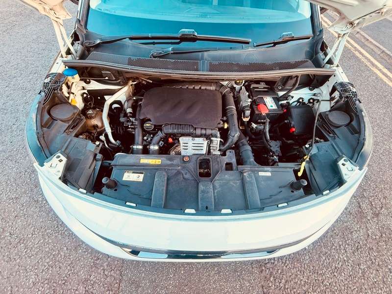 2018 PEUGEOT 3008 2018 PEUGEOT 3008