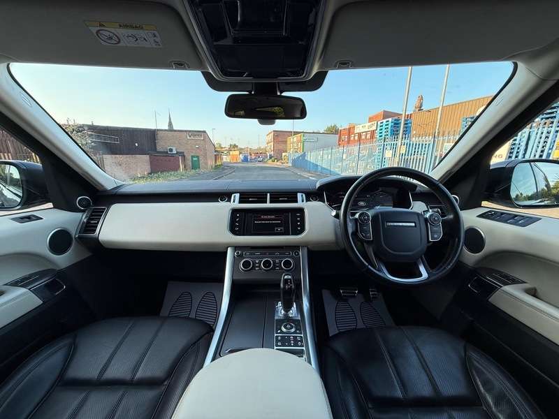 A 2016 LAND ROVER RANGE ROVER SPORT SDV6 HSE DYNAMIC A 2016 LAND ROVER RANGE ROVER SPORT SDV6 HSE DYNAMIC