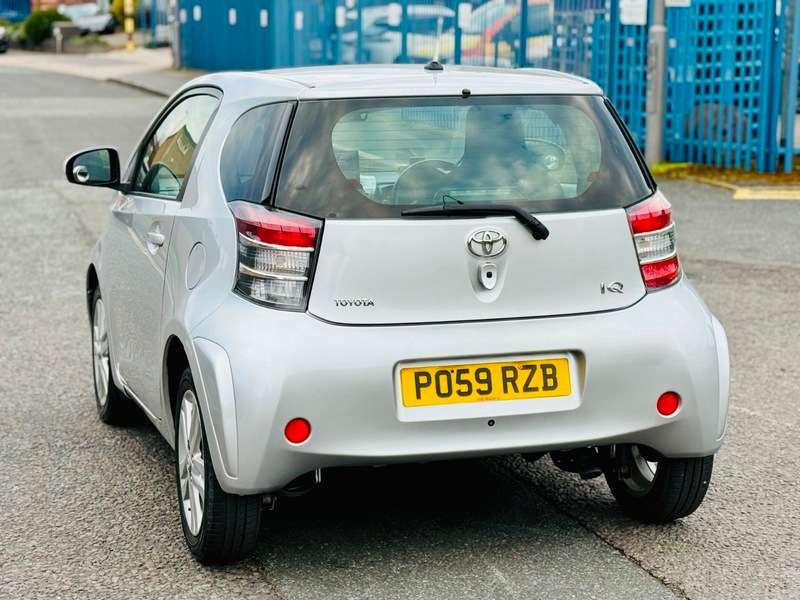 2009 TOYOTA IQ 2009 TOYOTA IQ